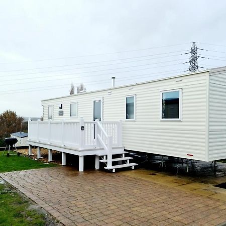 Escape City Caravan Lytchett Minster Exterior foto